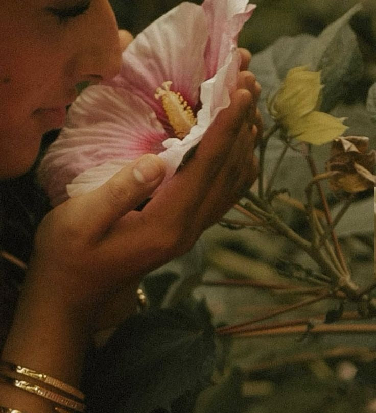 CONSCIOUS LIVING — REMEMBERING HOW TO LIVE